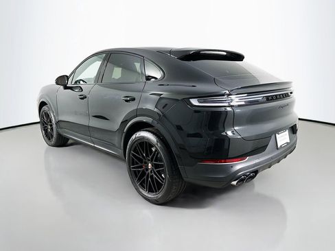 New 2026 Porsche Cayenne S image 3
