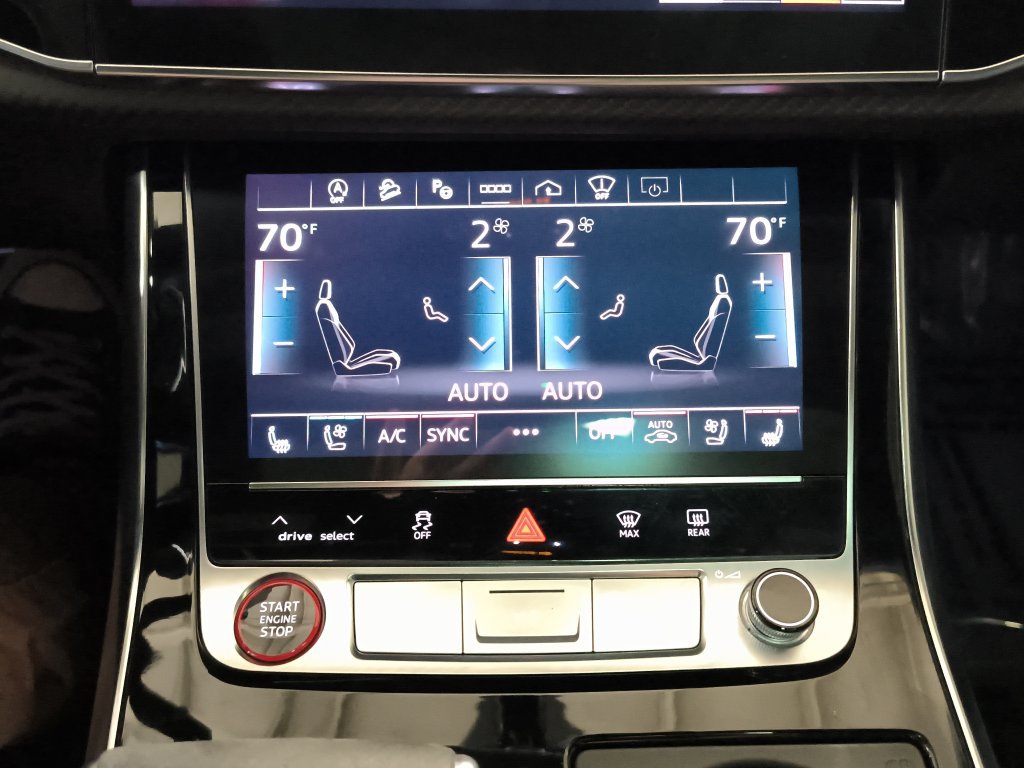 Used 2024 Audi RS Q8 AWD/4WD image 7