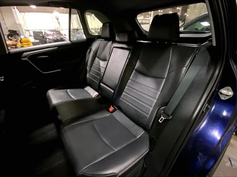 Used 2023 Toyota RAV4 XLE Premium image 21