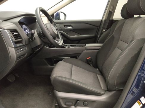 Used 2024 Nissan Rogue SV image 17