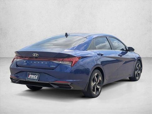 Used 2023 Hyundai Elantra Limited image 5