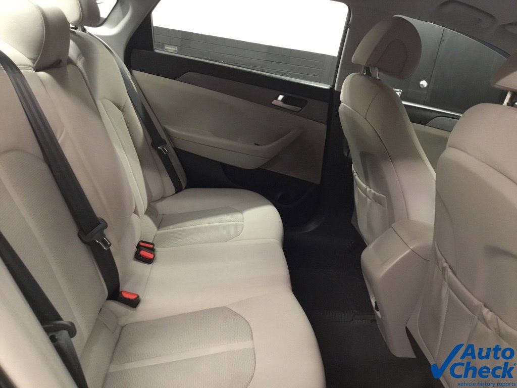 Used 2017 Hyundai Sonata SE FWD image 30