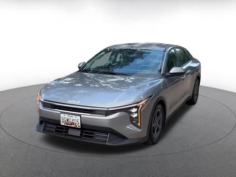Used 2025 Kia K4 FWD image 7