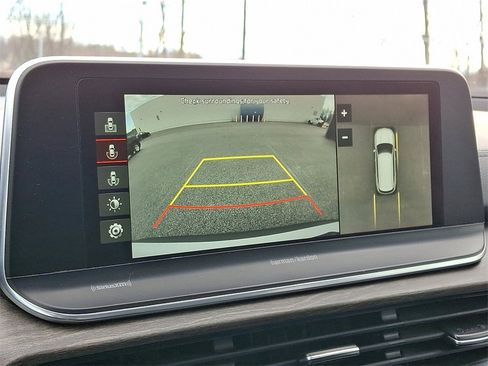 Used 2021 Kia Telluride SX w/ SX Prestige Package image 4