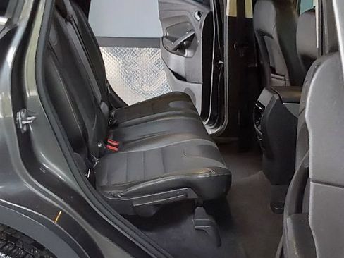 Used 2015 Ford Escape SE w/ SE Chrome Package AWD/4WD image 12