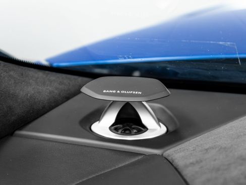 Used 2019 Lamborghini Urus image 65