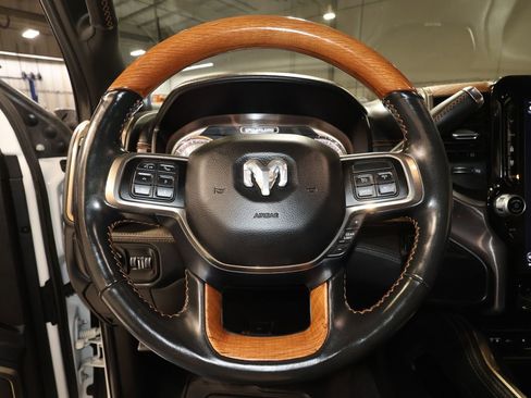 Used 2019 RAM 3500 Limited image 10