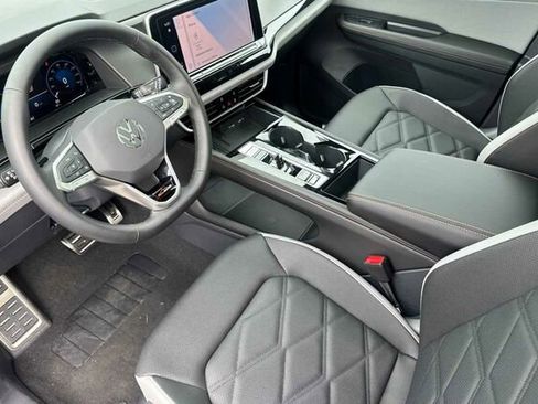 New 2026 Volkswagen Atlas Peak Edition AWD/4WD image 10