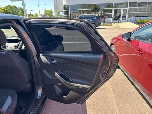 Used 2018 Ford Focus ST FWD image 21