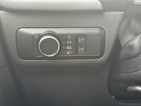 Used 2025 Ford Escape ST-Line image 23