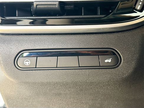 Used 2026 INFINITI QX60 Luxe w/ Cargo Package image 11