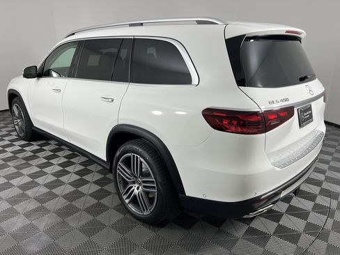 New 2026 Mercedes-Benz GLS 450 4MATIC image 10