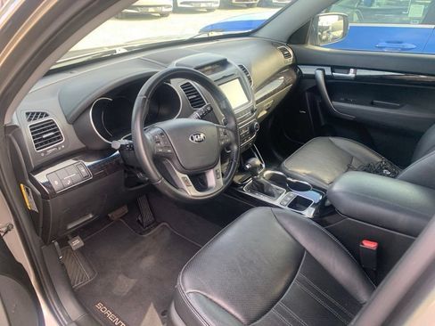 Used 2014 Kia Sorento SX FWD image 10