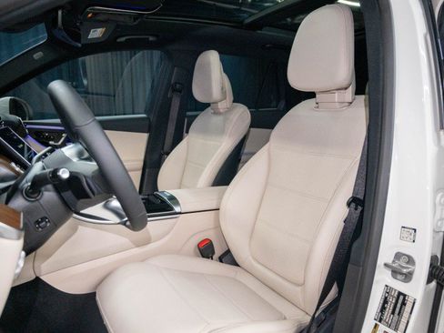 New 2027 Mercedes-Benz GLC 300 image 11