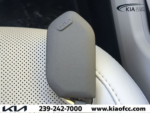 New 2025 Kia Telluride S image 31