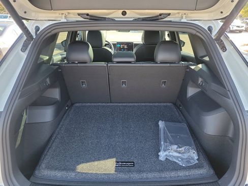 New 2026 Volkswagen Tiguan SE R-Line image 15