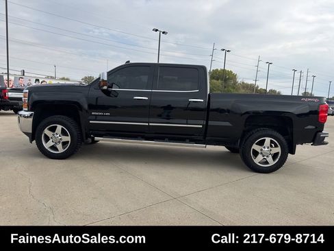 Used 2016 Chevrolet Silverado 2500 LTZ w/ Duramax Plus Package image 9