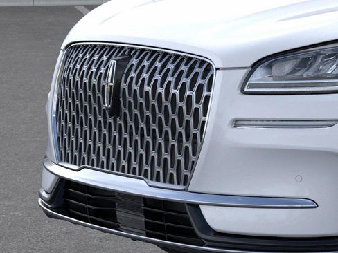 New 2026 Lincoln Corsair Premiere image 17