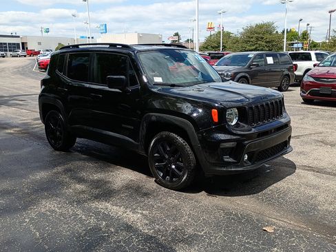 Used 2022 Jeep Renegade Altitude w/ Convenience Group AWD/4WD image 1