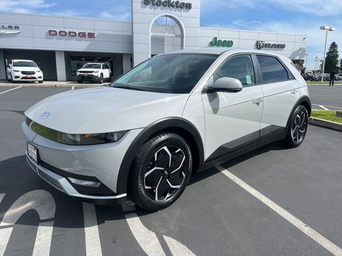 Used 2024 Hyundai Ioniq 5 SE RWD image 5