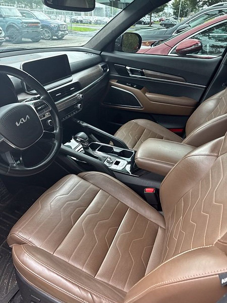 Used 2022 Kia Telluride SX w/ SX Prestige Package AWD/4WD image 5