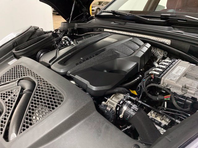Used 2024 Porsche Macan S AWD/4WD image 98