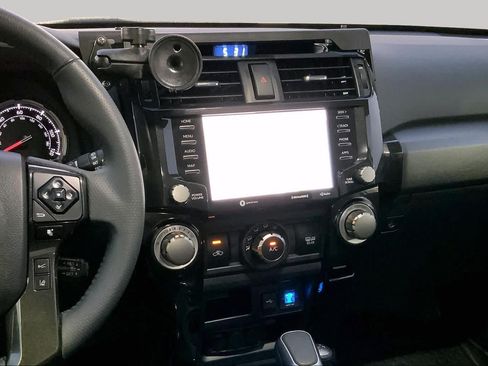 Used 2020 Toyota 4Runner TRD Off-Road Premium w/ Moonroof Package AWD/4WD image 7