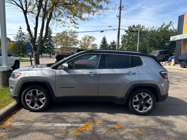Used 2020 Jeep Compass Limited FWD image 2