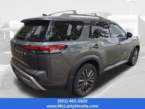 Used 2023 Nissan Pathfinder SL w/ SL Premium Package AWD/4WD image 6