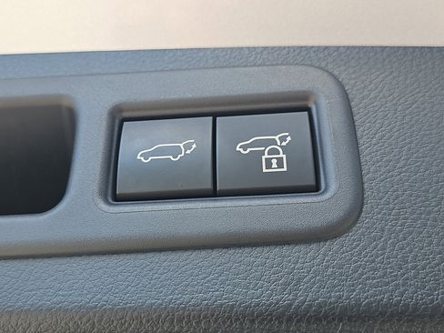 Used 2024 Lexus RX 450h AWD w/ Luxury Package image 18