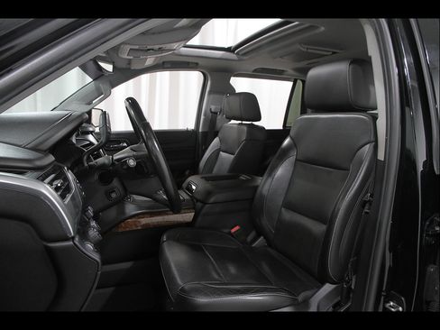 Used 2018 Chevrolet Tahoe Premier AWD/4WD image 5
