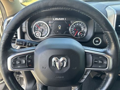 Used 2019 RAM 1500 Laramie image 17