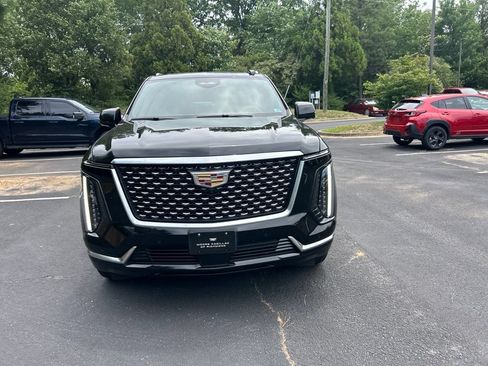 Used 2025 Cadillac Escalade Premium Luxury w/ Touring Package AWD/4WD image 12