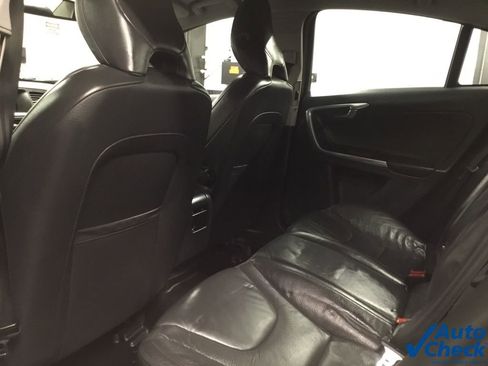 Used 2014 Volvo S60 T5 image 28