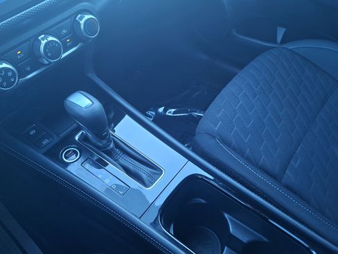 Certified 2023 Nissan Kicks SV image 15