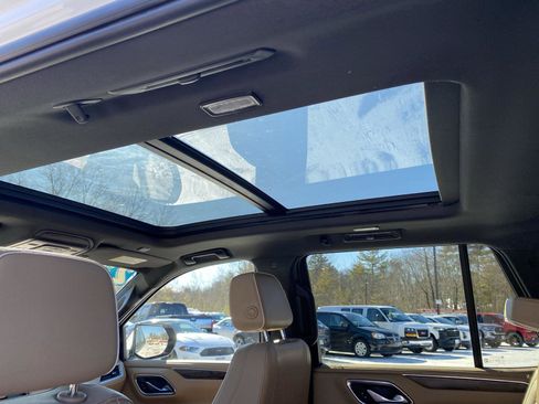 Used 2023 Chevrolet Tahoe Premier image 19