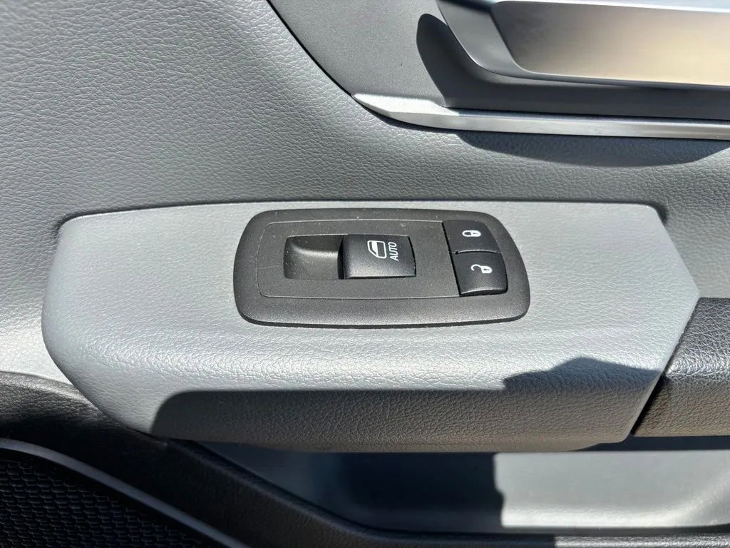 Used 2020 RAM 1500 Big Horn AWD/4WD image 31
