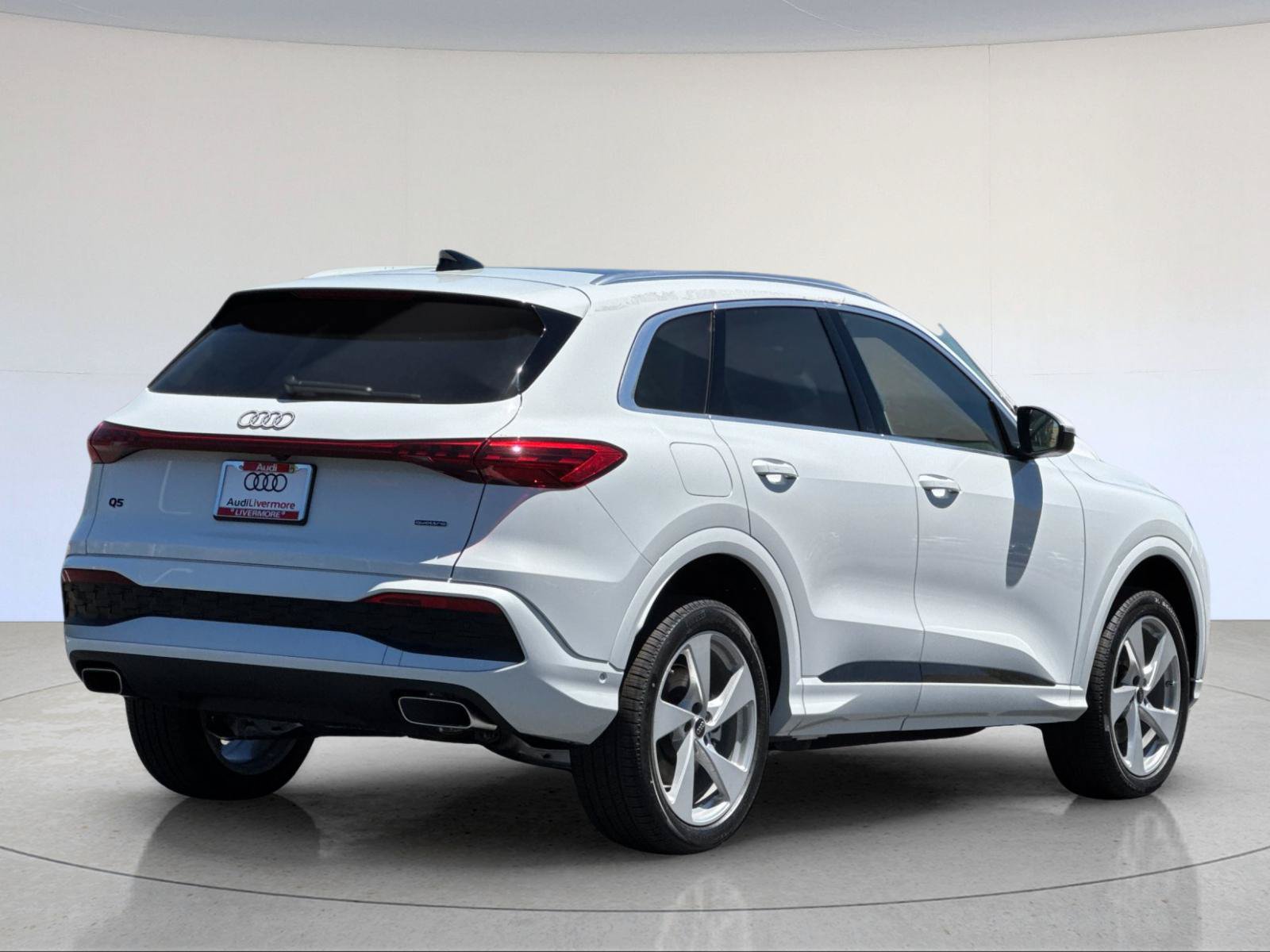 New 2026 Audi Q5 Premium AWD/4WD image 6