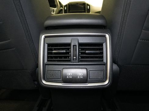 Used 2023 Subaru Forester Premium image 20