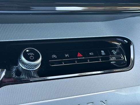 Certified 2025 Ford Expedition Max Active AWD/4WD image 25