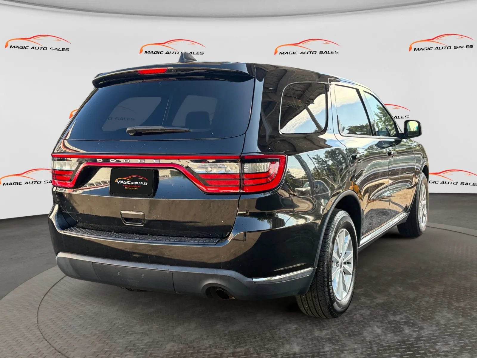 Used 2019 Dodge Durango SXT AWD/4WD image 10