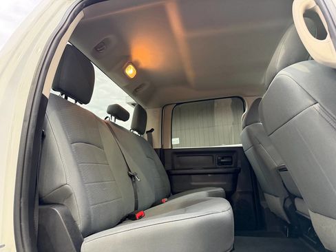 Used 2017 RAM 3500 Tradesman w/ Chrome Appearance Group image 34