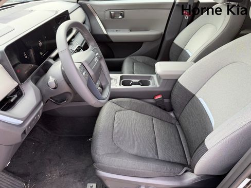 New 2027 Kia Seltos S FWD image 9