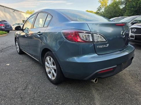 Used 2011 MAZDA MAZDA3 i Touring FWD image 3
