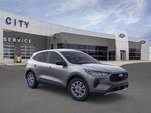 New 2026 Ford Escape Active w/ Cold Weather Package AWD/4WD image 1