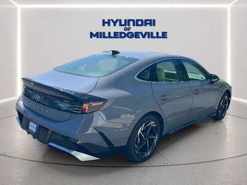 New 2026 Hyundai Sonata SEL FWD image 6