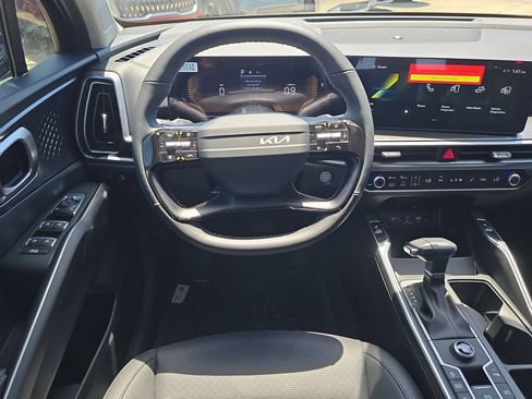 New 2026 Kia Sorento S FWD image 13