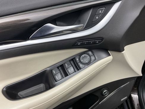 Used 2018 Buick Enclave Premium w/ Trailering Package AWD/4WD image 10