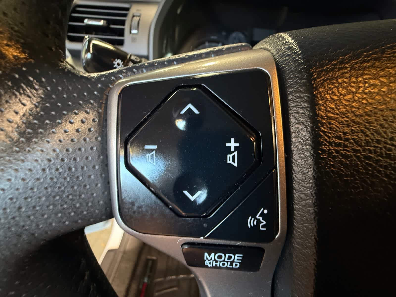 Used 2024 Toyota 4Runner SR5 AWD/4WD image 12