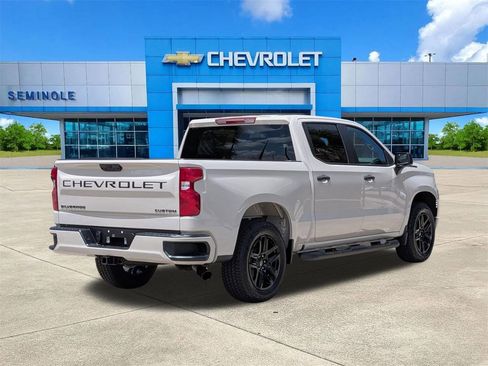 New 2026 Chevrolet Silverado 1500 Custom RWD image 4